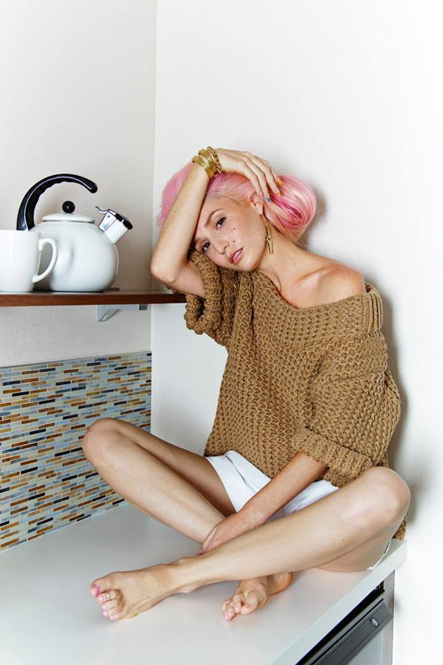 audrey kitching feet