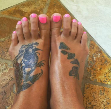 august ames feet 2