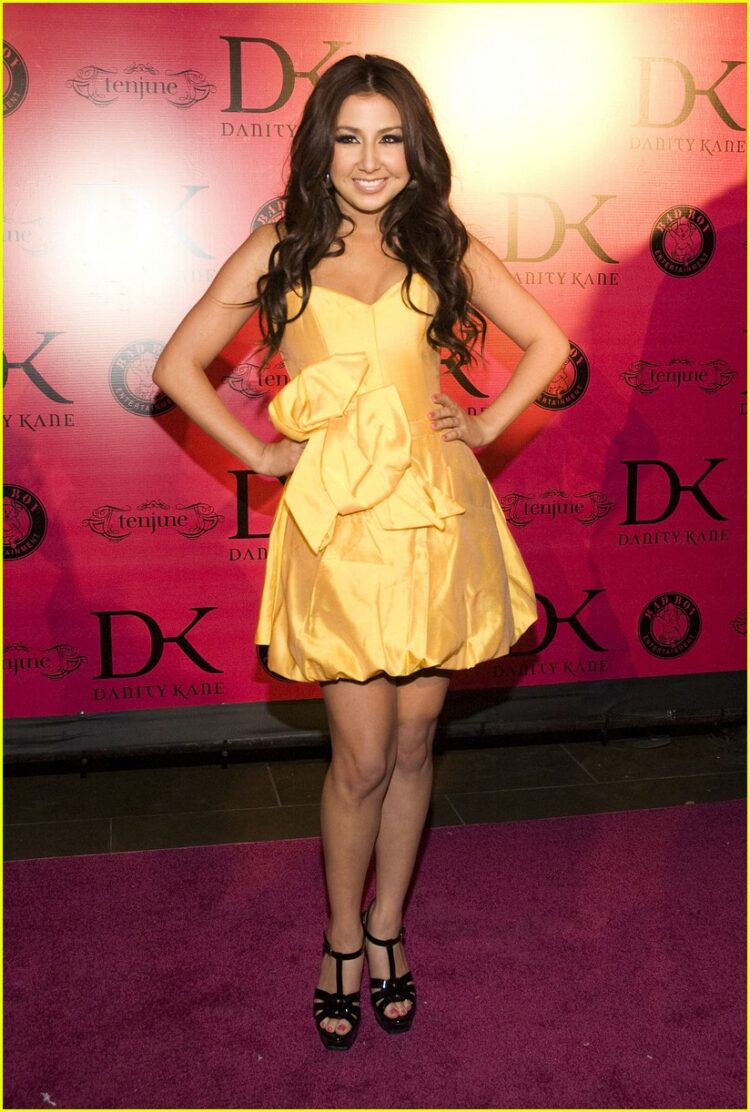 aundrea fimbres feet 2