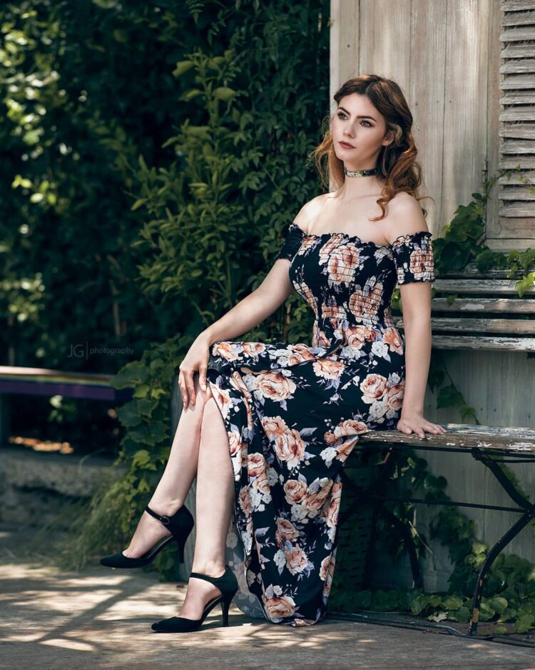 aurelia hathaway feet 5