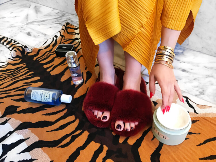 aureta thomollari feet 3