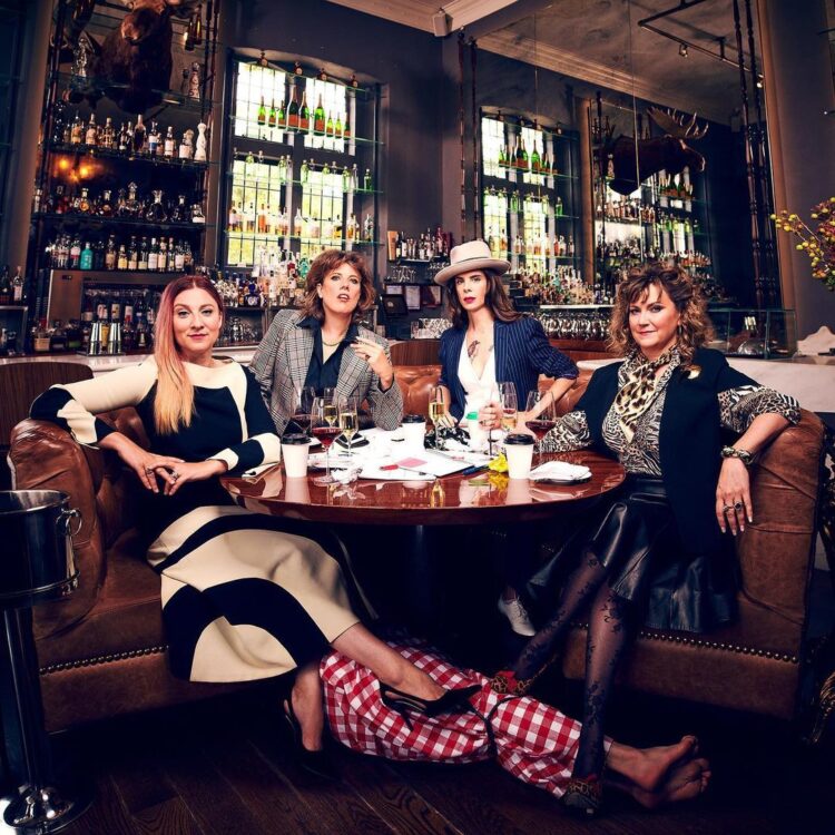 aurora browne feet 4