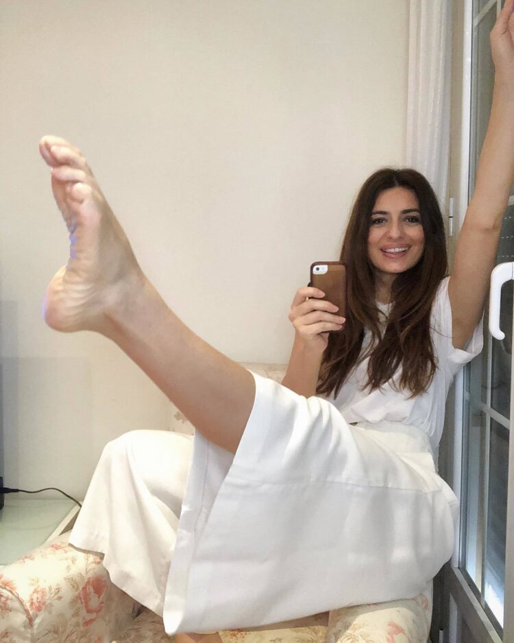 aurora carbonell feet 1