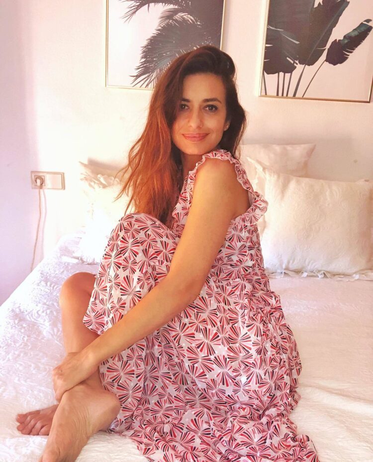 aurora carbonell feet