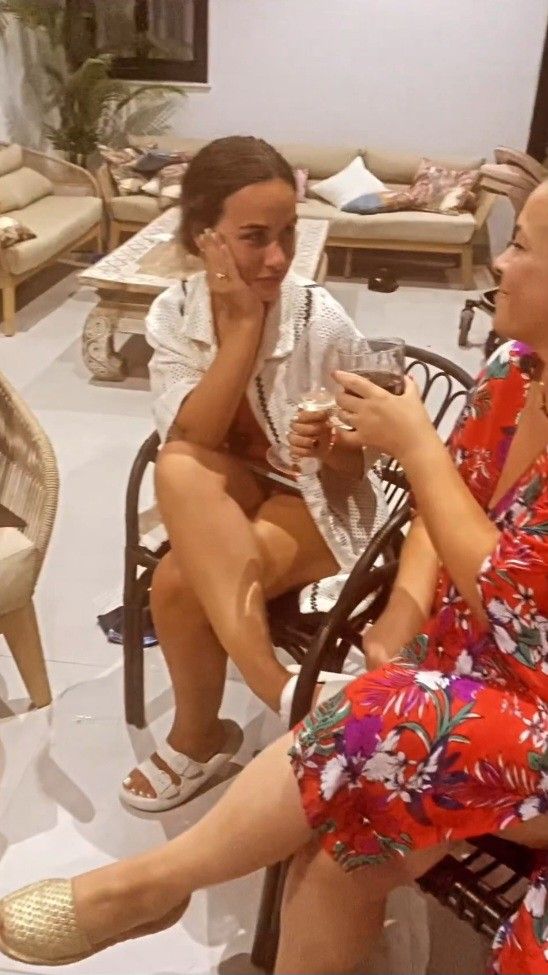 aurora paez gavira feet 1