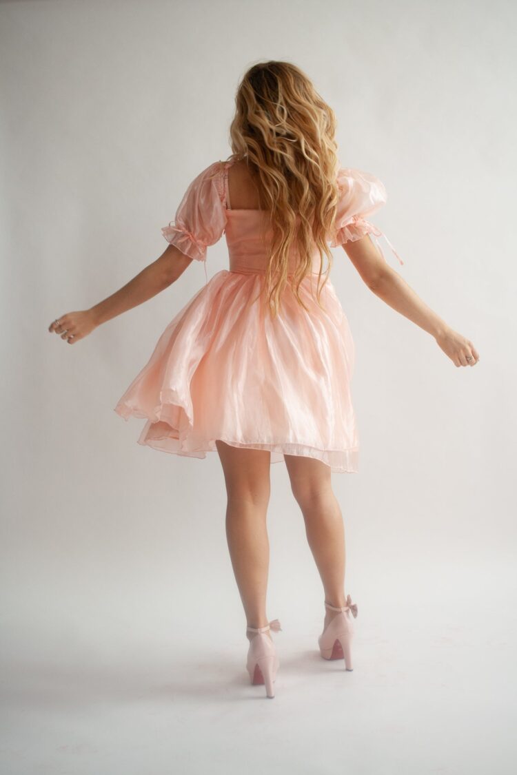 aurora peachy feet 6