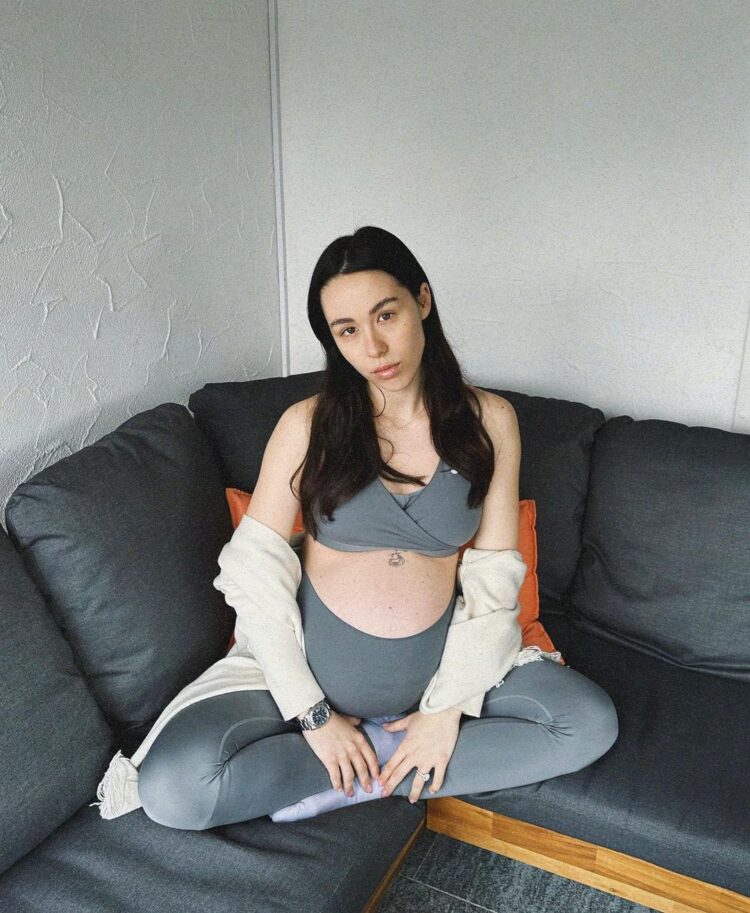 aurora ramazzotti feet 6