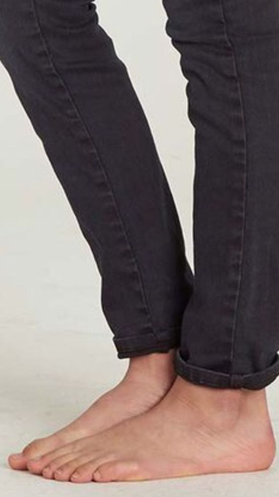 ava feet