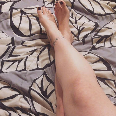 ava rose feet