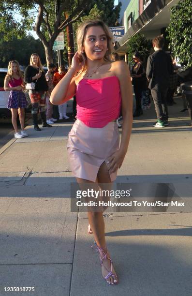 ava rose giannini feet 5