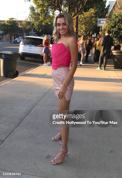 ava rose giannini feet