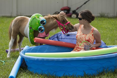 avery arendes feet 3