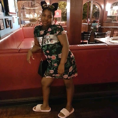 avery morrison feet 4