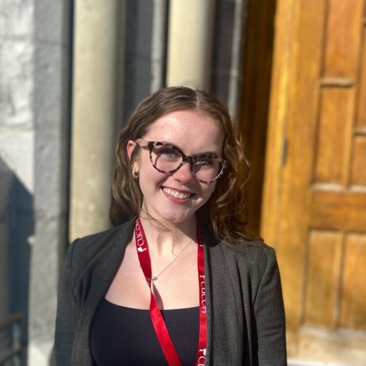 avery morrison feet 6