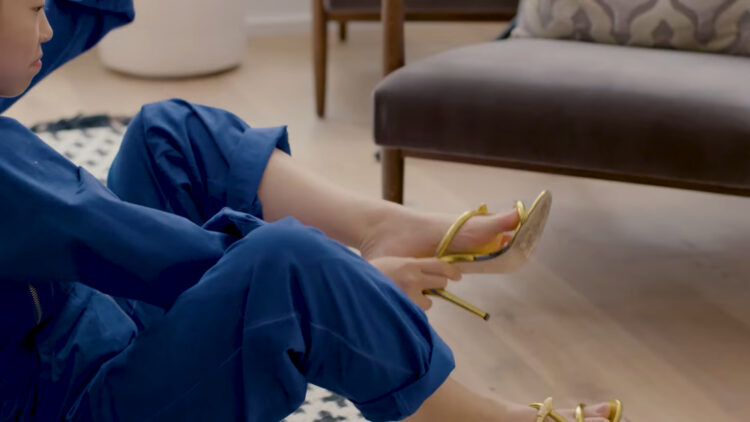 awkwafina feet 2