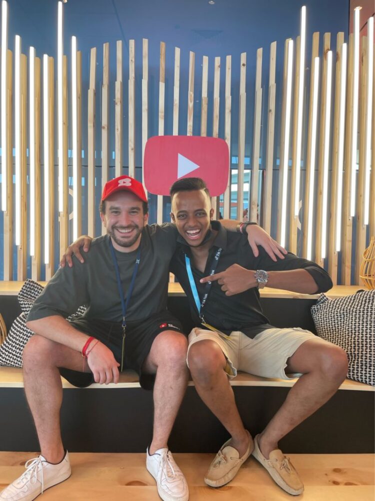 ayah bint faisal feet 1