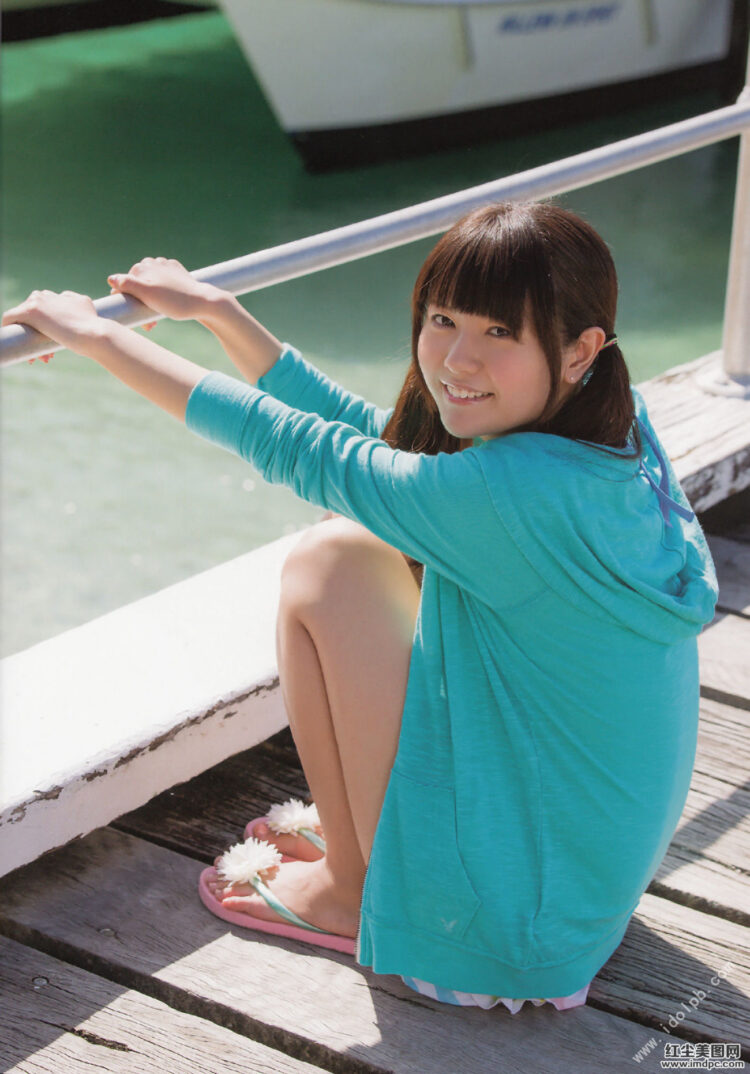 ayana taketatsu feet