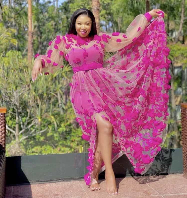 ayanda ncwane feet 5