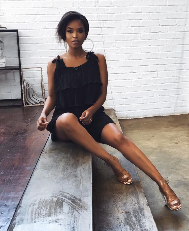 ayanda thabethe feet 5