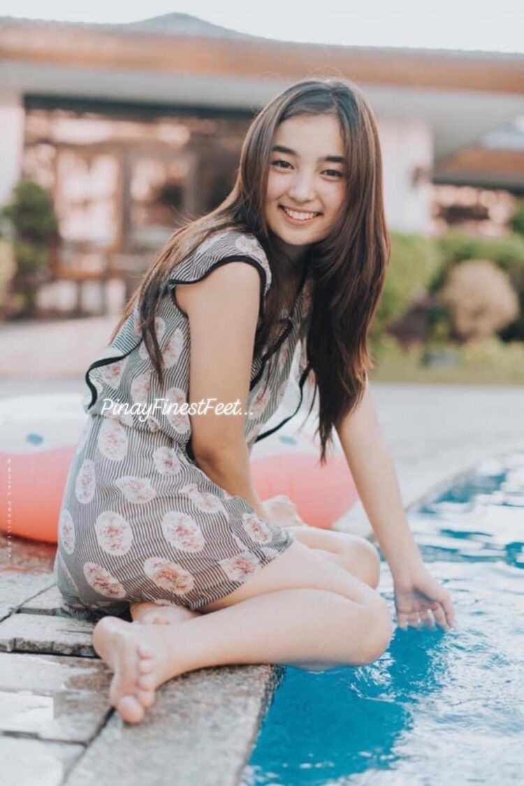 ayeesha cervantes feet