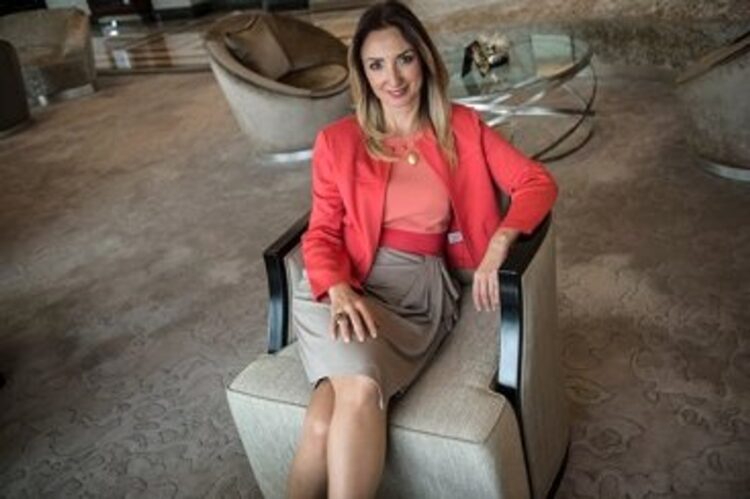 aylin nazliaka feet 4