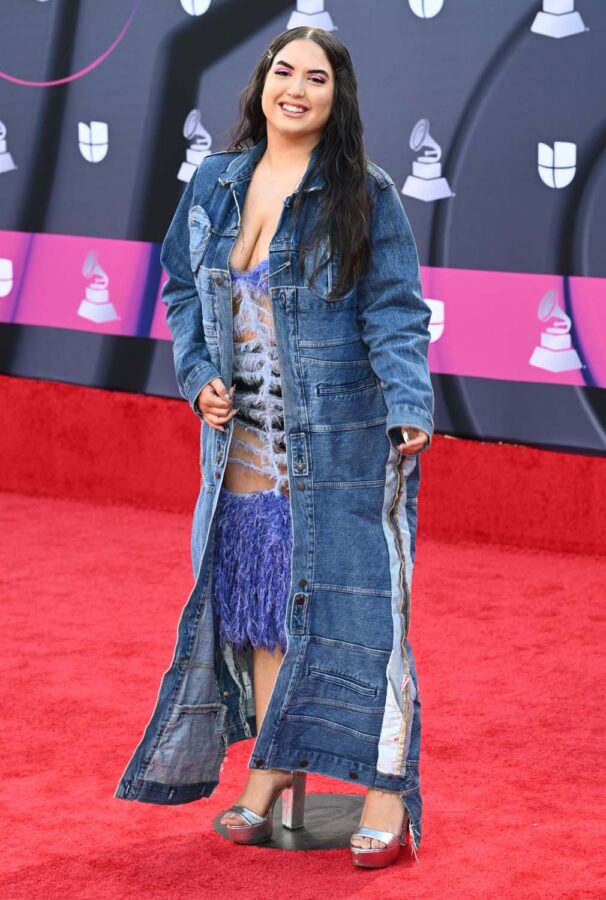 aymee nuviola feet 4