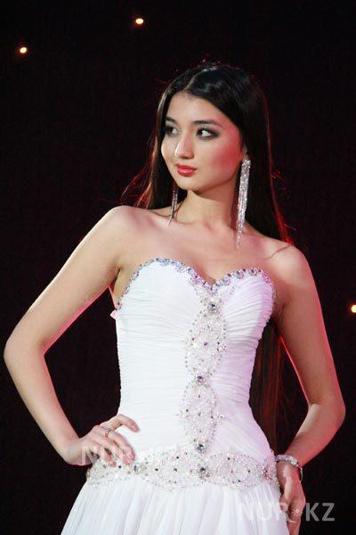 aynur toleuova feet 6