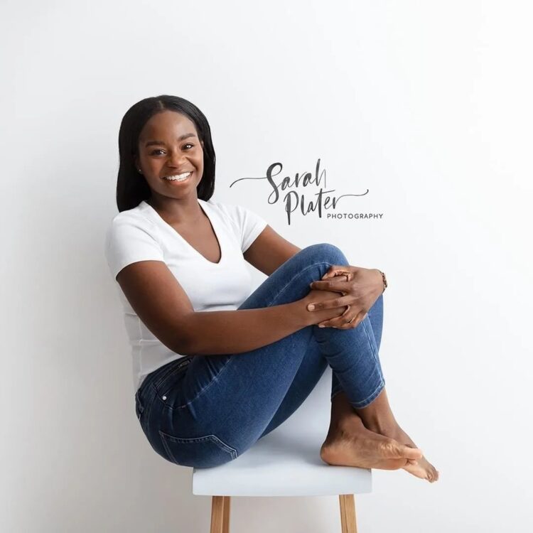 ayo feet 3