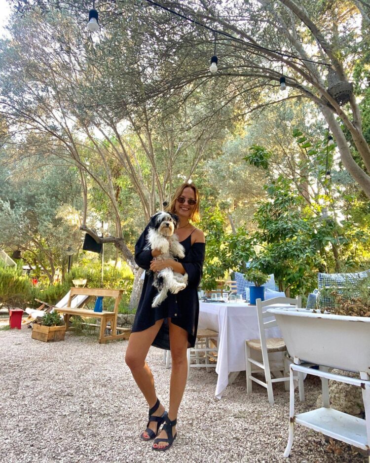 ayse ozyilmazel feet 4