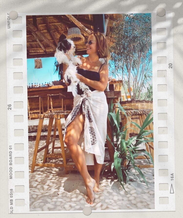 ayse ozyilmazel feet 5