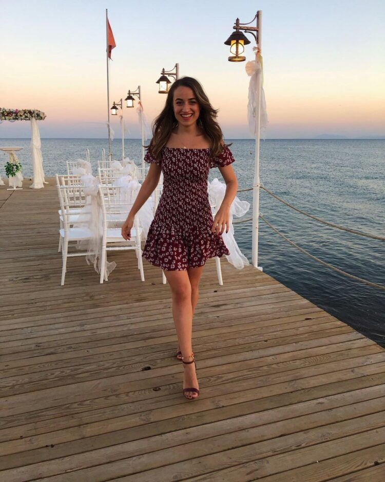 aysegul yilmaz feet 3