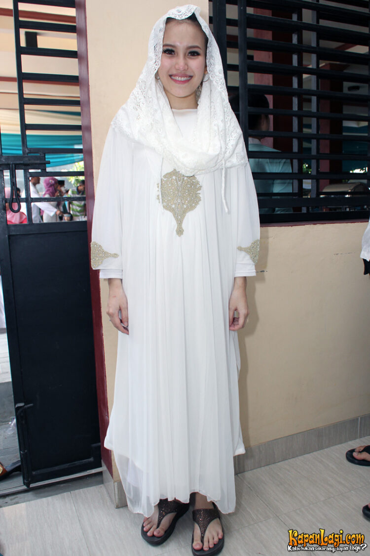 ayu ting ting feet