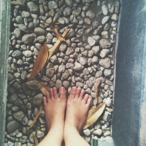 ayunda putri feet 2