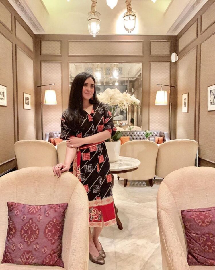 ayushita widyartoeti nugraha feet 3