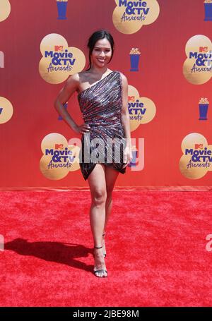 azia celestino feet 4