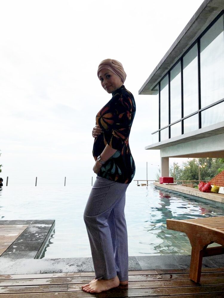 azrinaz mazhar feet 1