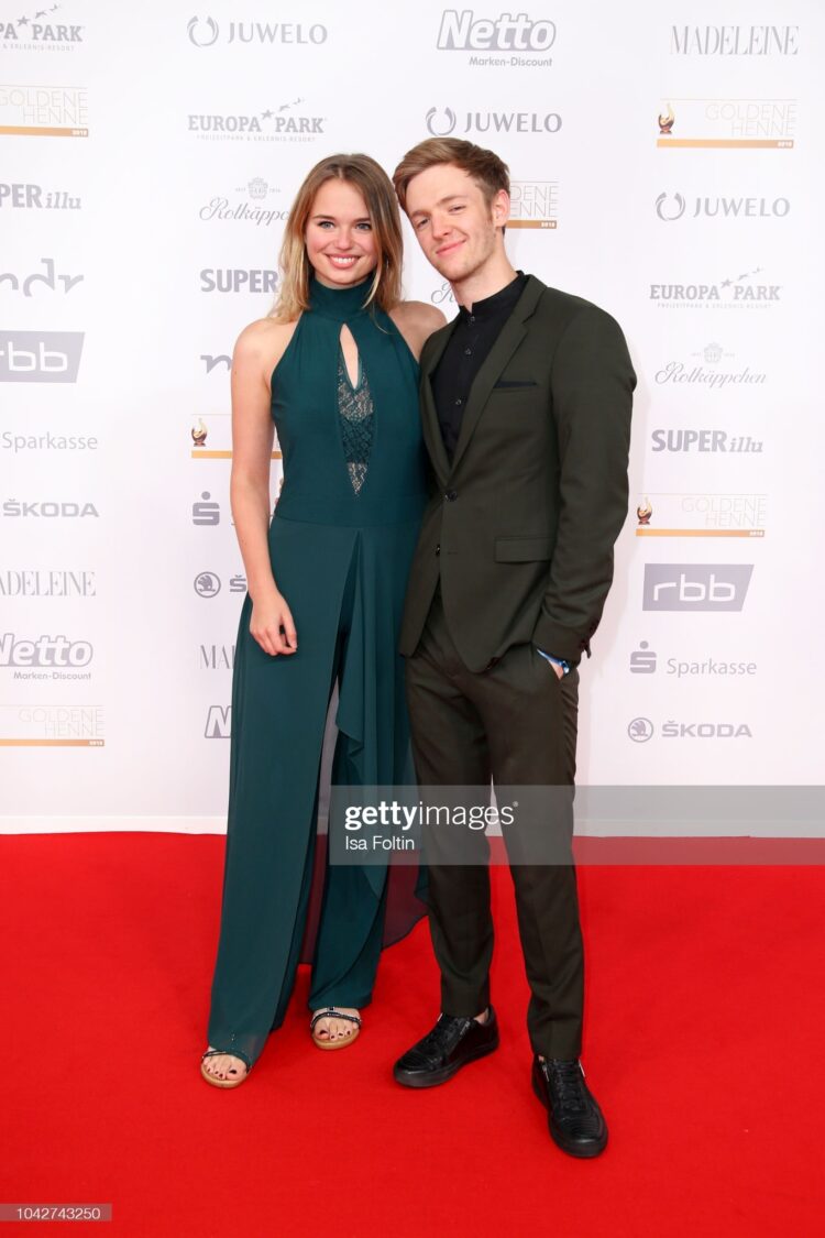 azul tuzinkevich feet 2