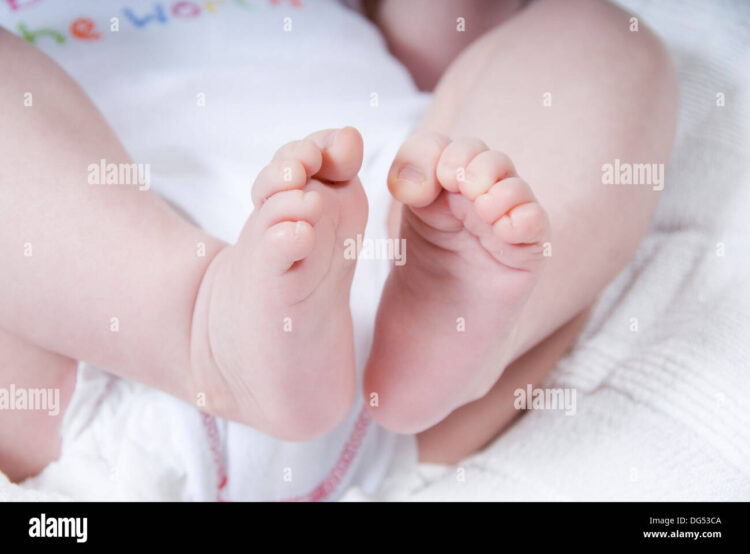 baby b feet 3