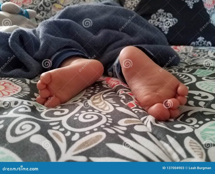 baby leah feet 6