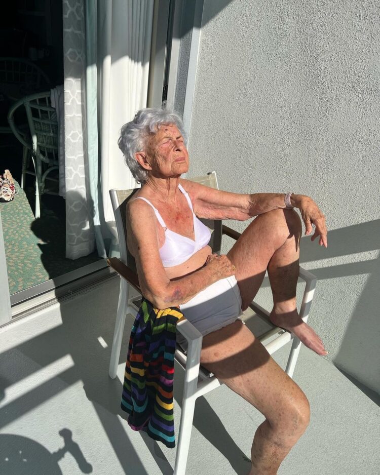 baddiewinkle feet 2