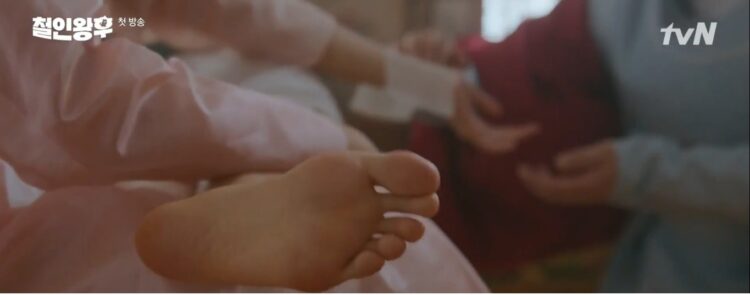 bae hae sun feet 6