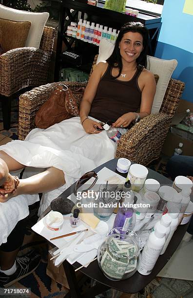 bahar soomekh feet 6