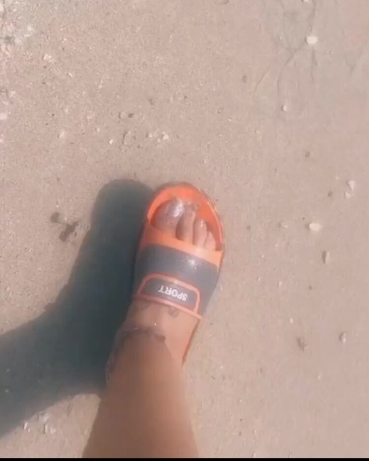 bahare rahnama feet 6