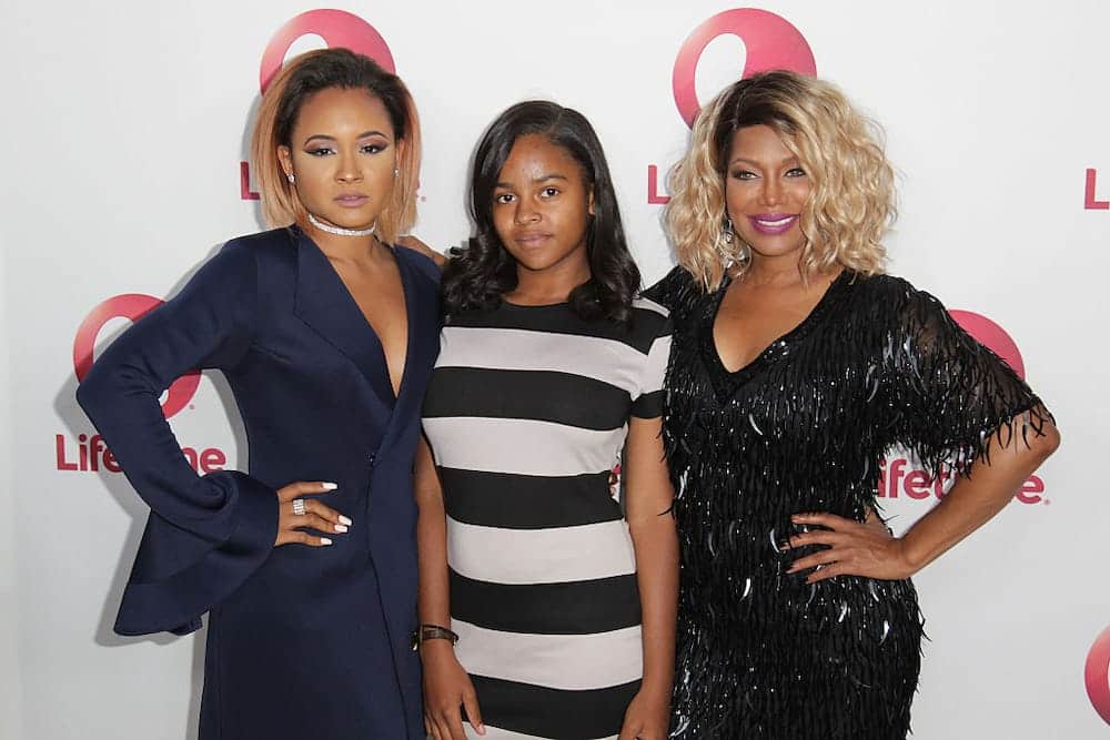 bailei knight feet 3