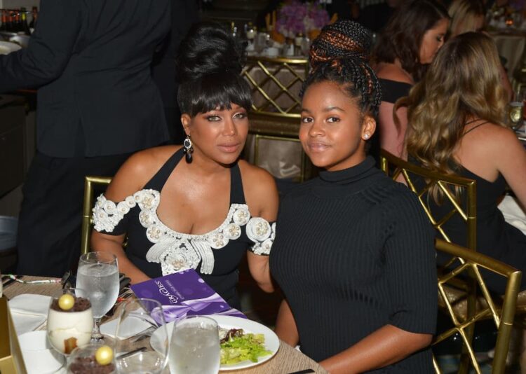 bailei knight feet 5