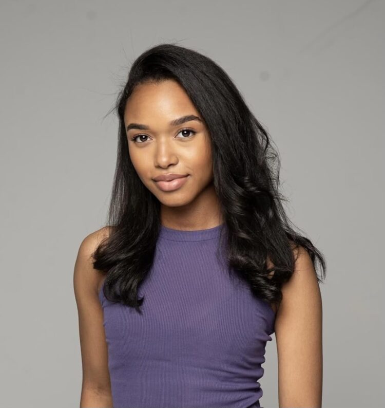 bailey tippen feet 2