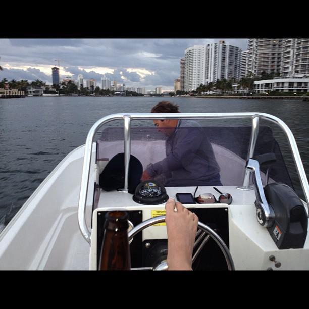 baker manning feet 3