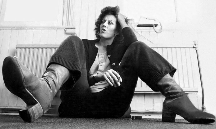 barbara amiel feet 6