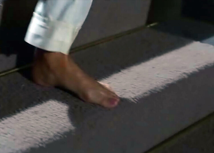barbara bain feet 3