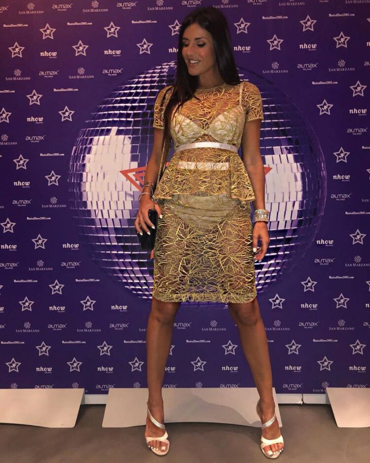 barbara francesca ovieni feet 6